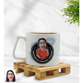 Kişiye Özel Kadın Kolay Yetişmiyor Karikatürlü Middle Beyaz Kupa