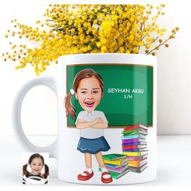 Kişiye Özel Kız Öğrenci Karikatürlü Beyaz Kupa Bardak