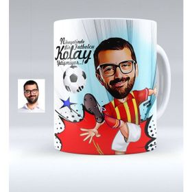 Kişiye Özel Sarı Kırmızı Futbolcu Karikatürlü Kupa Bardak
