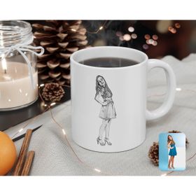 Kişiye Özel Tam Boy Karakalem Kadın Karikatürlü Beyaz Kupa