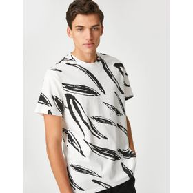 Koton 0D0 Erkek Beyaz Desenli Bisiklet Yaka Kısa Kollu Desenli T-shirt