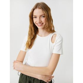 Koton 3SAL10210IK010 Ekru Kadın T-Shirt