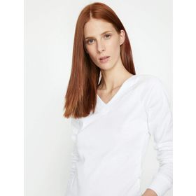 Koton 9KAM12328LK Beyaz V Yaka Erkek T-shirt