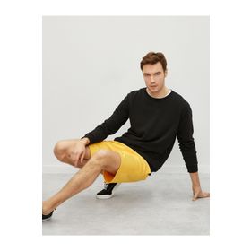Koton Erkek Sarı Beli Bağlamalı Lastikli Şort 0YAM41455LK