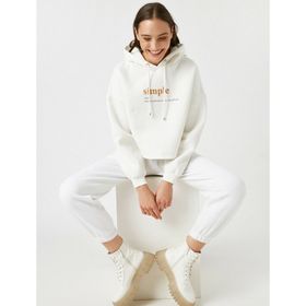 Koton TYC00057229912 Ekru Kapüsonlu Yazili Baskili Crop Kadın Sweatshirt