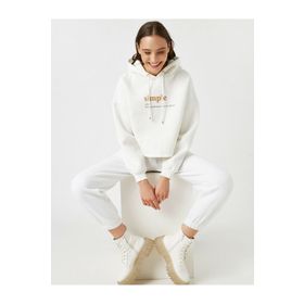 Koton TYC00057229912 Ekru Kapüsonlu Yazili Baskili Crop Kadın Sweatshirt