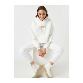 Koton TYC00057229912 Ekru Kapüsonlu Yazili Baskili Crop Kadın Sweatshirt