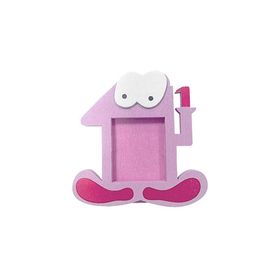 Kullanatmarket 1 Yaş Pembe Ahşap Çerçeve