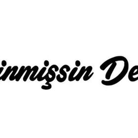 Kumraldede İncinmişsin Dedi Renkli 15x3 cm Araç Oto Laptop Duvar Sticker