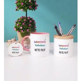 Laboratuvar Teknikeri Pembe Kupa Bardak