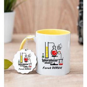 Laboratuvar Teknikeri Sarı Kupa Bardak