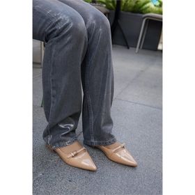 Laminta MONTİ Nude Kadın Babet