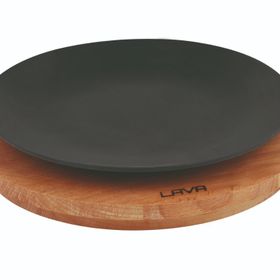 Lava 25 cm Siyah Döküm Yuvarlak Servis Tabağı ve Kayın Servis Ahşabı