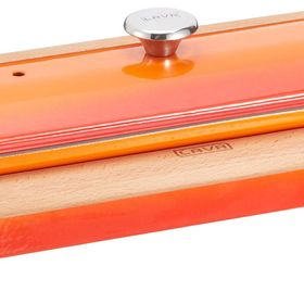 Lava Döküm Kırmızı 11x29 cm Ekmek Kabı ve Ahşap Standı