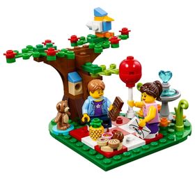 Lego 40236 Romantic Valentine Picnic Set
