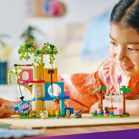 Lego 42666 Friends 321 Parça Kedi Doğum Günü Partisi ve Ağaç Ev