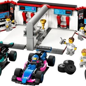 Lego 60444 City F1 Garajı ve Mercedes AMG ve Alpine Arabaları