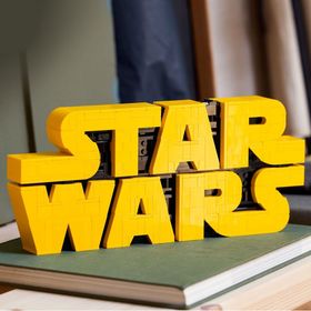 Lego 75407 Parçalarla Yapılan Star Wars Logosu