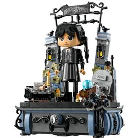 Lego 76780 702 Parça Wednesday Sets Addams Figür