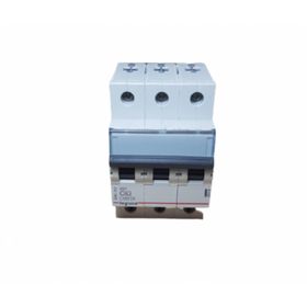 Legrand 3X63A C/4.5KA 4 Adet Otomatik Sigorta