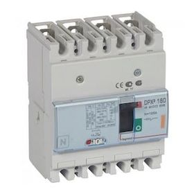 Legrand 420056 Dpx 160 125 A 4 Kutuplu 25 kA Ayar Sahalı Kompakt Şalter