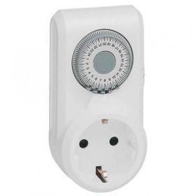 Legrand 699811 Günlük Programlı Fişli Zaman Saati