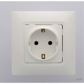 Legrand 767115 Salbei Beyaz Çocuk Korumalı Topraklı Priz