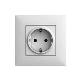 Legrand 768114 Raventi Beyaz Topraklı Priz