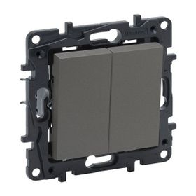 Legrand Raventi 768806 Komutator Titanyum Priz