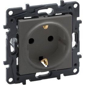 Legrand Raventi Beyaz Çerçeveli Topraklı Priz