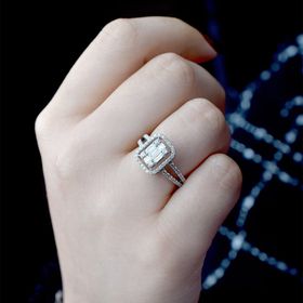 Lilarote 0.85 Ct Baget Pırlanta Modern Tasarım Yüzük