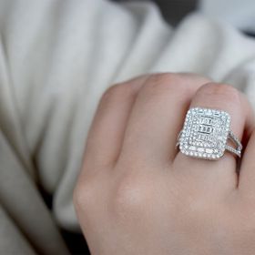 Lilarote 1.50 Ct Baget Pırlanta Modern Tasarım Yüzük