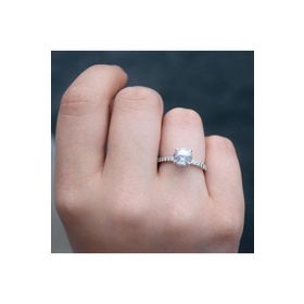 Lilarote Pırlanta 2.12 ct Kenarı Taşlı Pırlanta Topaz Tektaş Yüzük