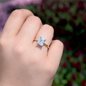 Lilarote Pırlanta Baget Taşlı Yüzük