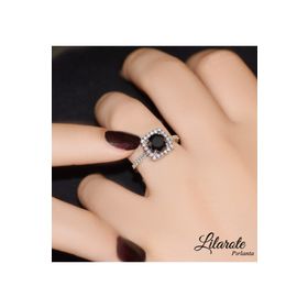 Lilarote PYZK000137 Siyah Pırlantalı Kare Tektaş Yüzük