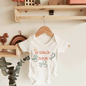 Limon 40 Günlük Oldum Yazılı Kısa Kol Organik Unisex Bebek Body Zıbın