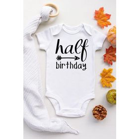 Limon Beyaz Half Birthday Çıtçıtlı Kısa Kol Unisex Bebek Body Zıbın