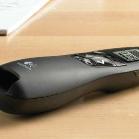 Logitech R800 Sunum Kumandası