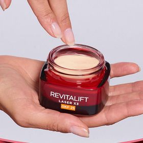 L'Oréal Paris Revitalift Lazer X3 50 ml Leke ve Kırışıklık Karşıtı Bakım Kremi