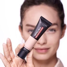 Loreal Paris Yüksek Kapatıcı Fondöten Infaillible 32H Matte Cover 200 Golden Sand 30 ml Fondöten