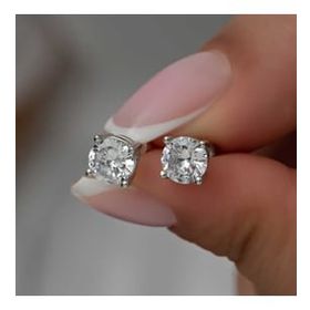Lucky Gümüş 6 mm Beyaz Zirkon Tek Taş Kadın Küpe