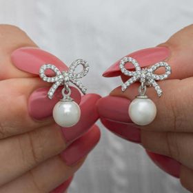 Lucky Life 925 Ayar Gümüş Fiyonk İnci Kadın Çivili Küpe