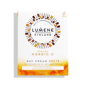 Lumene 50 ml Vitamin C Aydınlatıcı & Leke Karşıtı SPF 15 Gündüz Bakım Kremi