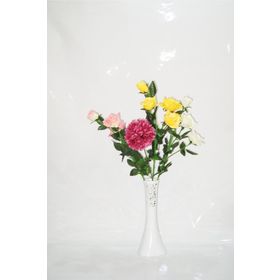 M3Decorium Beyaz Delikli Ve Çiçekler 40cm Vazo