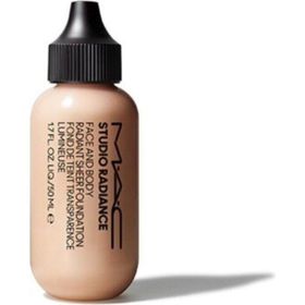 Mac Studio Radiance Face and Body Radiant Sheer W1 Fondöten