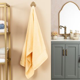 Madame Coco Maynor Bordürü Floşlu Banyo Havlusu