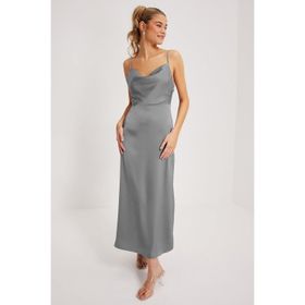 Madmext MG1708 Gri Saten Degaje Yaka Midi Boy Elbise