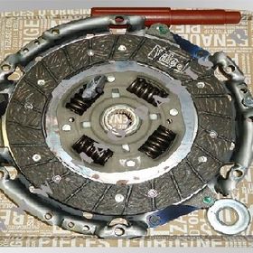 Mais 302050901R Renault Clio Debriyaj Seti