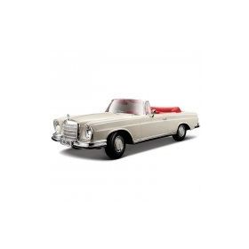 Maisto 1:18 1967 Mercedes-Benz 280 SE Model Araba