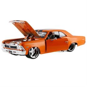 Maisto 1:24 31333 1965 Chevrolet Chevelle SS Araba